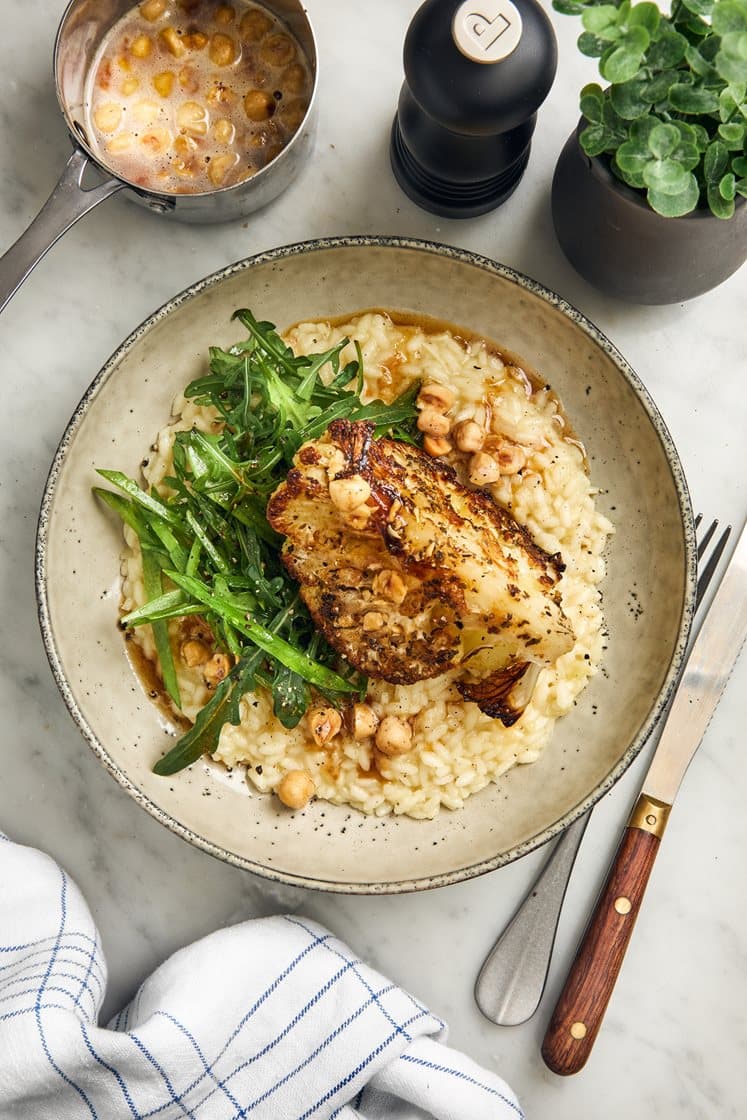 Citronrisotto med salviarostad blomkål och brynt hasselnötssmör