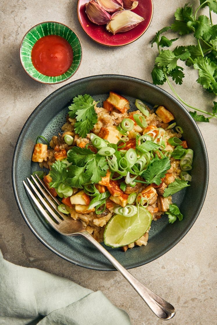 Pannoumi fried rice med svamp och lime